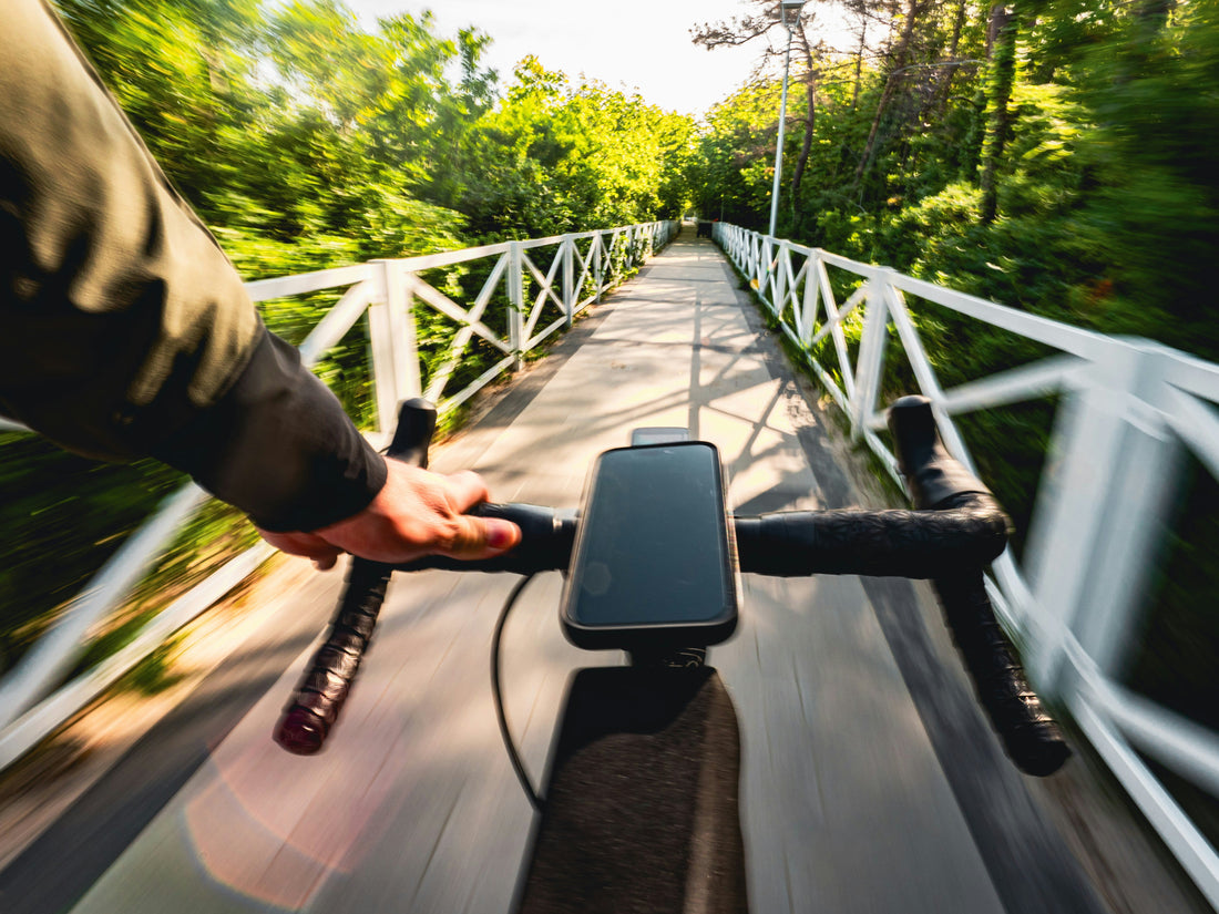Meilleures pochettes téléphone vélo en 2026 - Zulupack