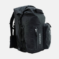 Sac à dos étanche Nomad 35 en noir, vue de profil